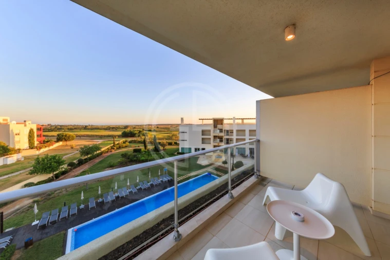 Apartamento T2 para Venda em Quarteira Foto 5