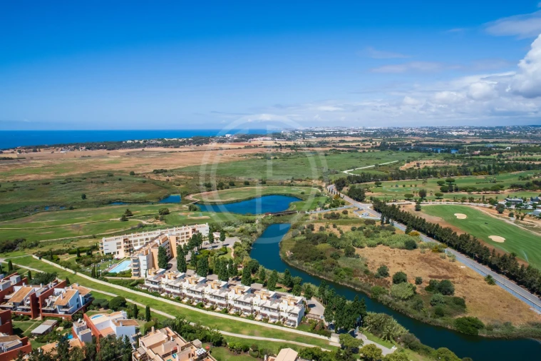 Apartamento T2 para Venda em Quarteira Foto 6