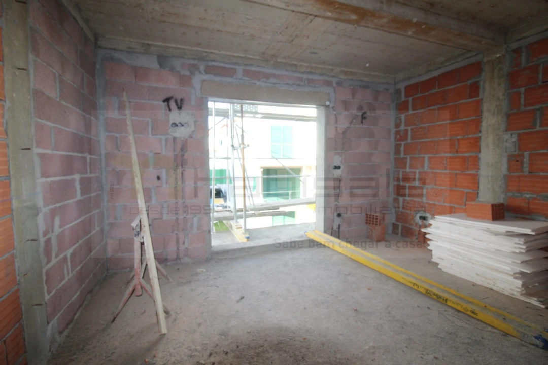 Moradia T4 para Venda em Caparica e Trafaria Foto 9