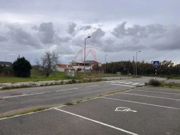 Terreno para Venda em Sarilhos Grandes