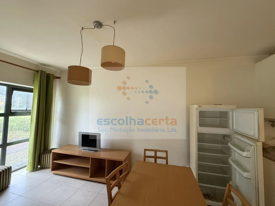 Apartamento T0 para Venda em Quinta do Anjo Foto 5