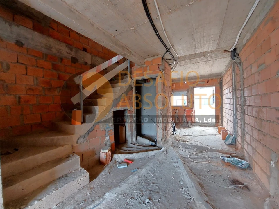 Moradia T3 para Venda em Quinta do Conde Foto 11