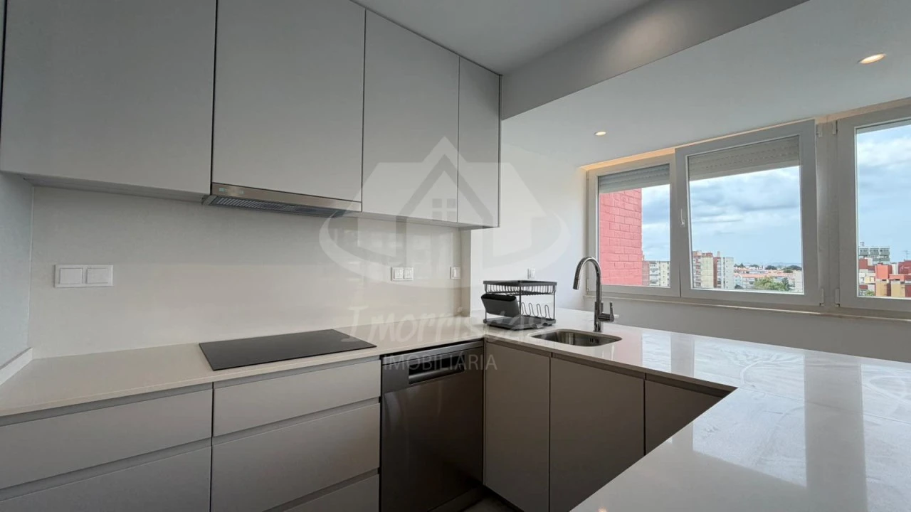 Apartamento T3 para Venda em Olivais Foto 10