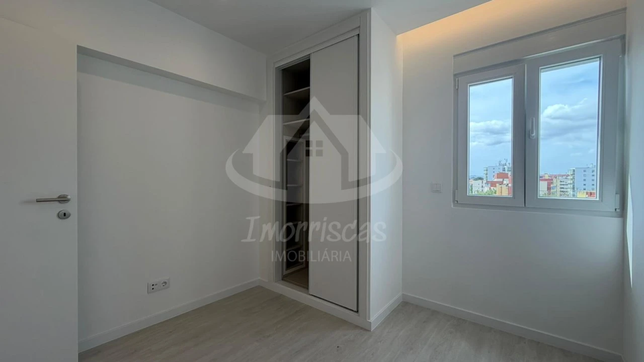 Apartamento T3 para Venda em Olivais Foto 28