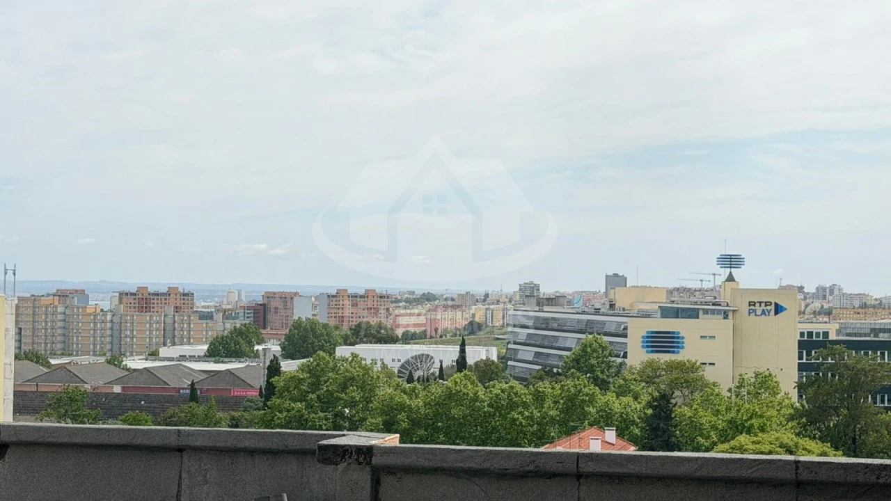 Apartamento T3 para Venda em Olivais Foto 43