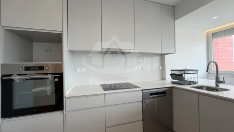 Apartamento T3 para Venda em Olivais