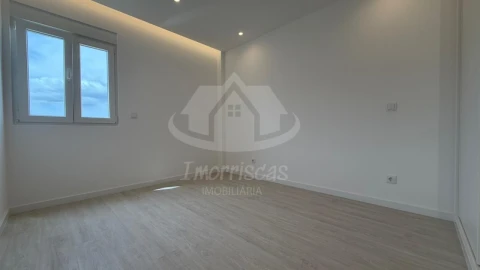 Apartamento T3 para Venda em Olivais