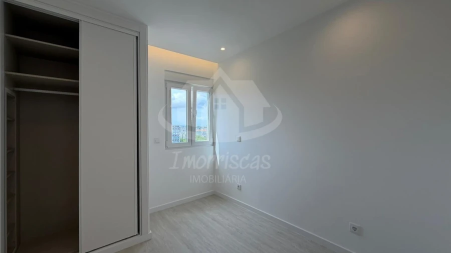 Apartamento T3 para Venda em Olivais Foto 27