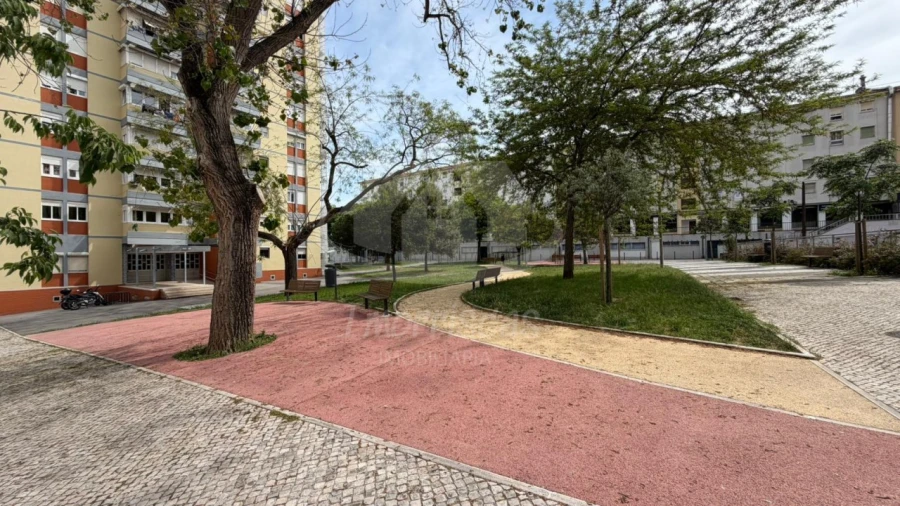 Apartamento T3 para Venda em Olivais Foto 44