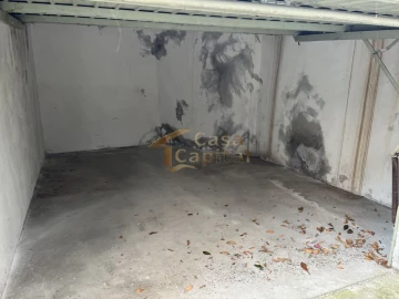 Garagem para Arrendamento em Nossa Senhora da Conceição, São Pedro e São Dinis