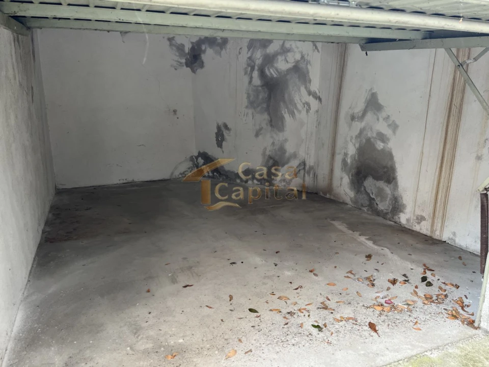 Garagem para Arrendamento em Nossa Senhora da Conceição, São Pedro e São Dinis Foto 3