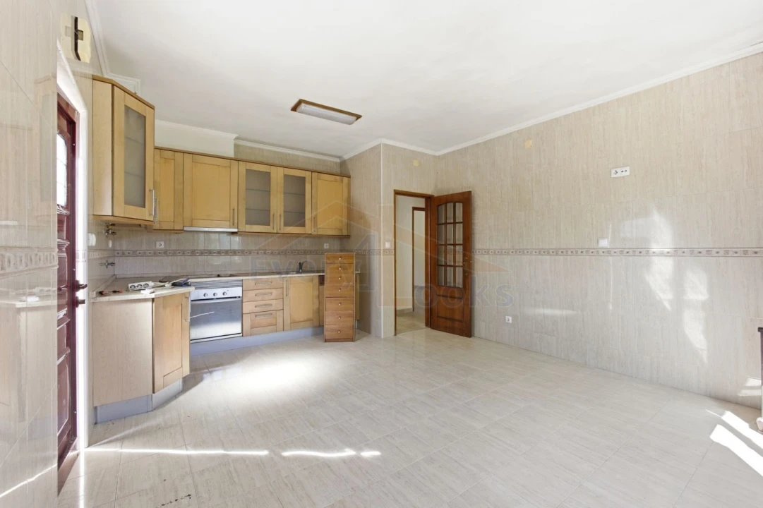 Quinta T10 para Venda em Olho Marinho Foto 39