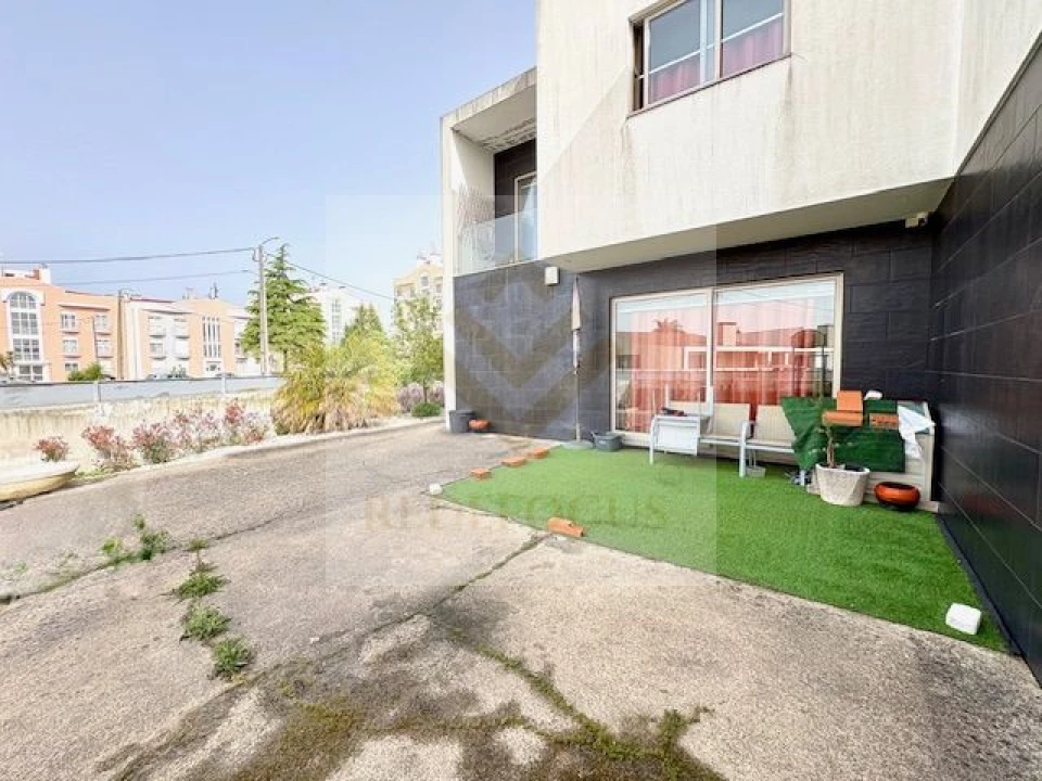 Moradia T4 para Venda em Valega Foto 33