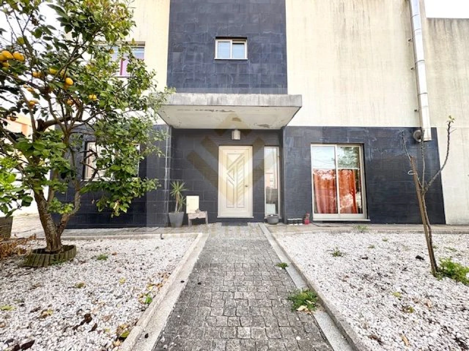 Moradia T4 para Venda em Valega Foto 3