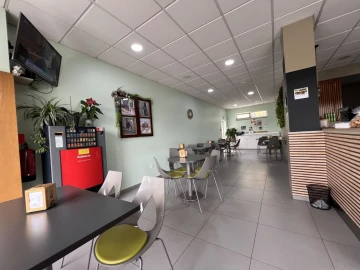 Loja para Trespasse em Recezinhos (São Mamede)