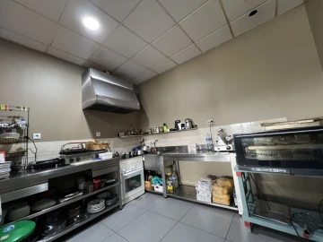 Loja para Trespasse em Recezinhos (São Mamede)