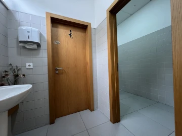 Loja para Trespasse em Recezinhos (São Mamede)