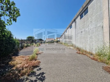 Loja para Venda em Queluz e Belas