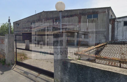 Loja para Venda em Queluz e Belas