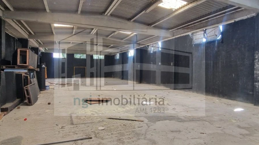 Loja para Venda em Queluz e Belas
