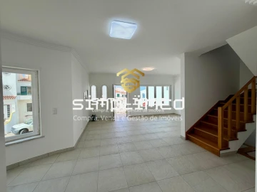 Moradia T3 para Venda em Ericeira