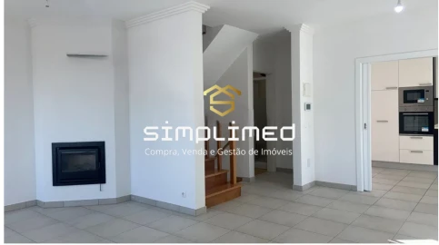 Moradia T3 para Venda em Ericeira
