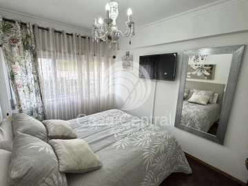 Apartamento T2 para Venda em Queluz e Belas