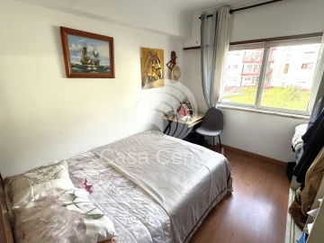 Apartamento T2 para Venda em Queluz e Belas