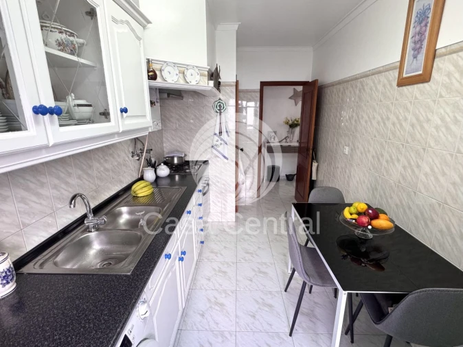 Apartamento T2 para Venda em Queluz e Belas Foto 23
