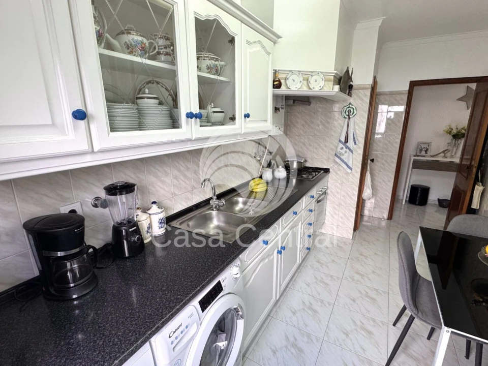 Apartamento T2 para Venda em Queluz e Belas Foto 26