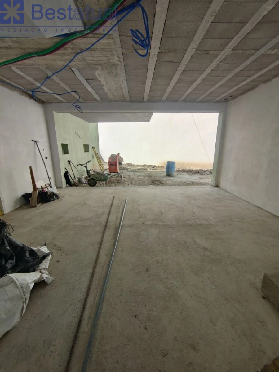 Moradia T3 para Venda em Landim Foto 20