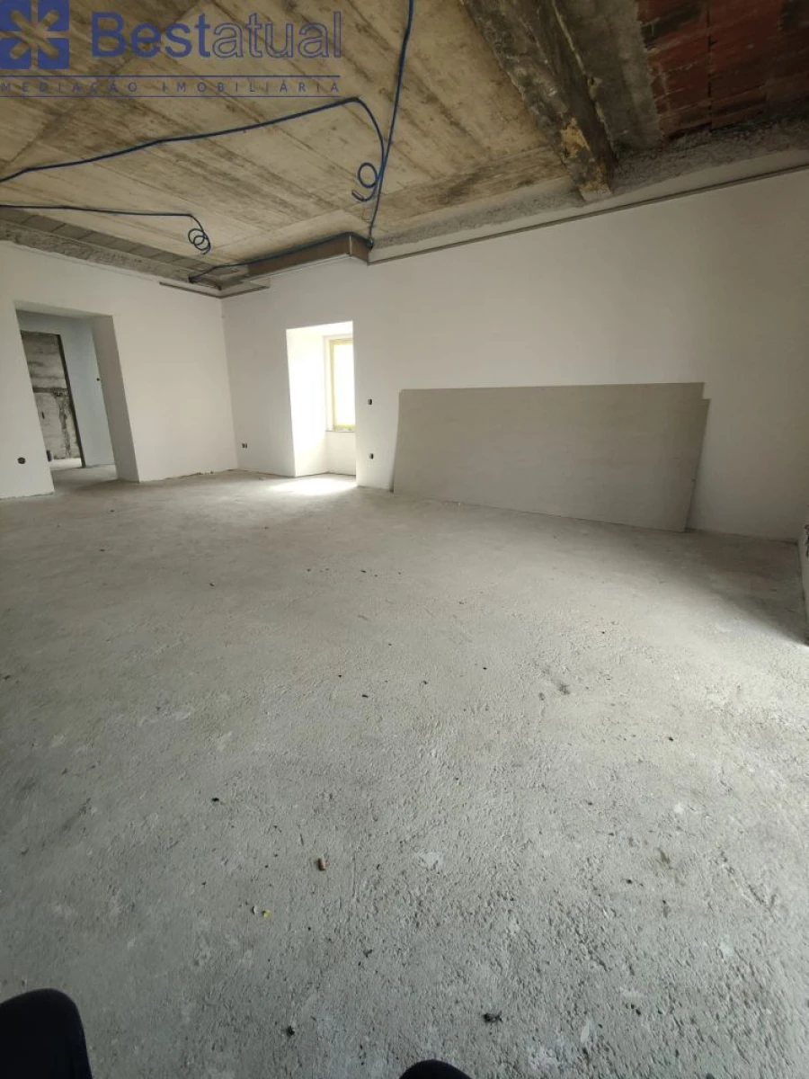 Moradia T3 para Venda em Landim Foto 24