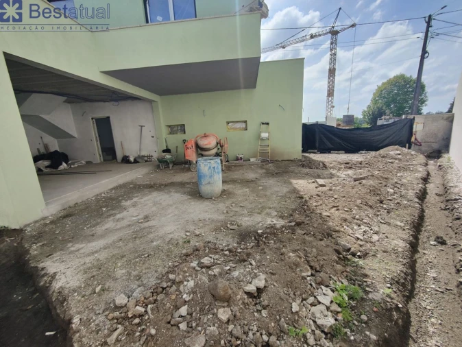 Moradia T3 para Venda em Landim Foto 15