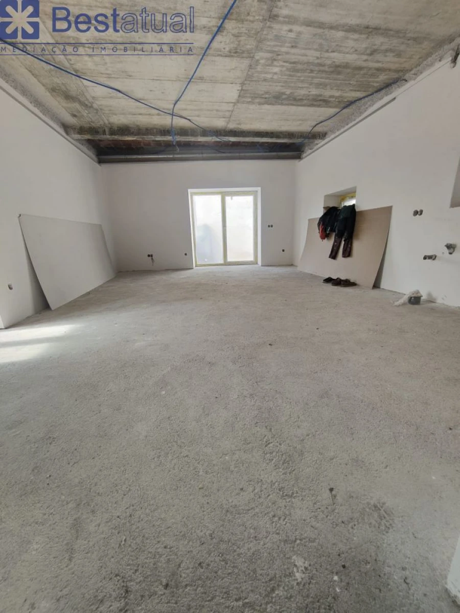 Moradia T3 para Venda em Landim Foto 26