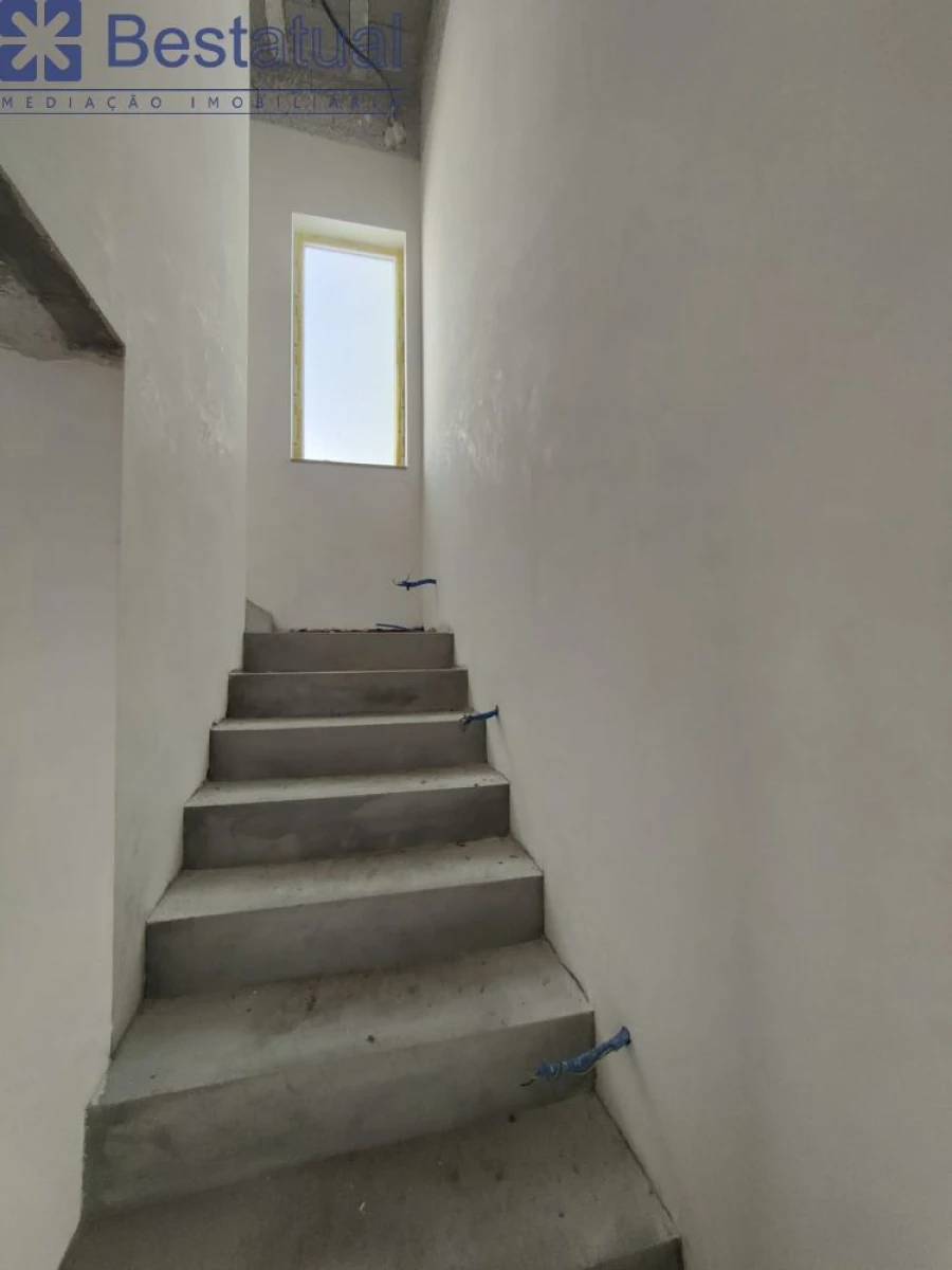 Moradia T3 para Venda em Landim Foto 33