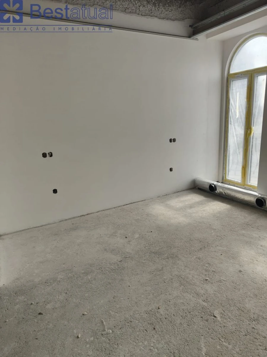 Moradia T3 para Venda em Landim Foto 37