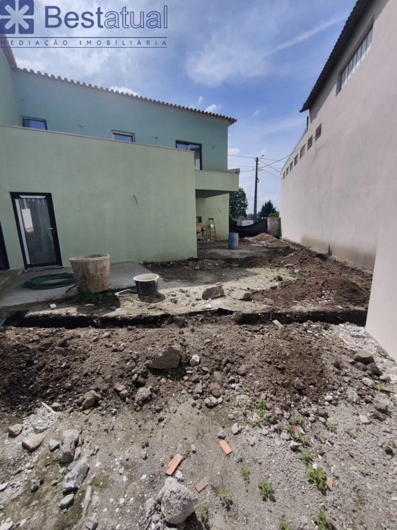 Moradia T3 para Venda em Landim Foto 17