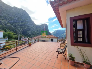 Moradia T3 para Venda em Curral das Freiras