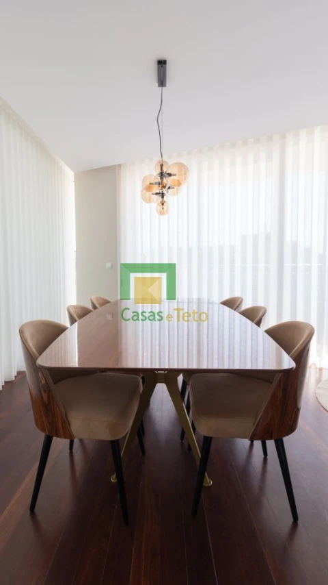 Apartamento T4 para Venda em Funchal (Se)