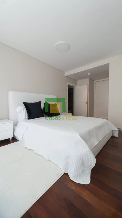 Apartamento T4 para Venda em Funchal (Se)