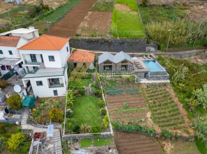 Moradia T1 para Venda em Ponta do Sol Foto 2