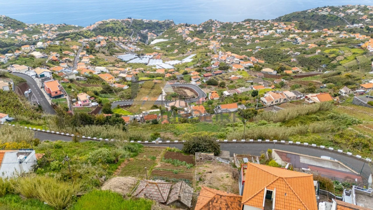 Moradia T1 para Venda em Ponta do Sol Foto 3