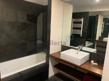 Apartamento T4 para Venda em Paranhos