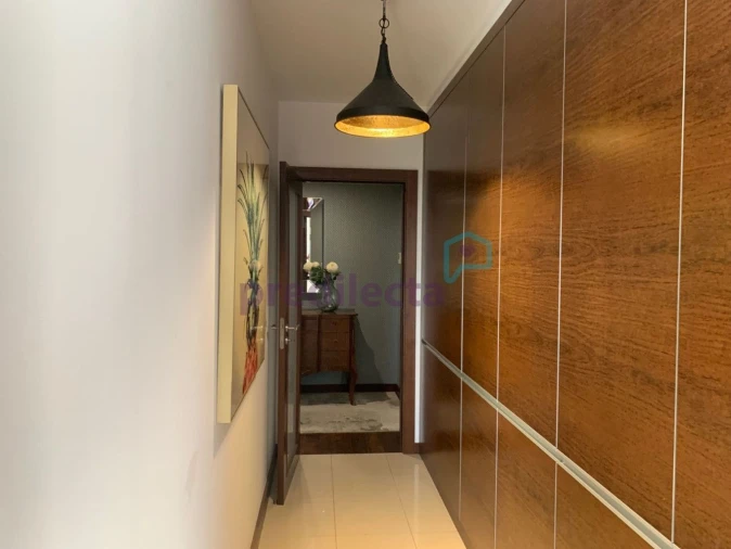 Apartamento T4 para Venda em Paranhos Foto 16