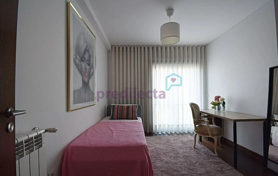 Apartamento T4 para Venda em Paranhos Foto 3