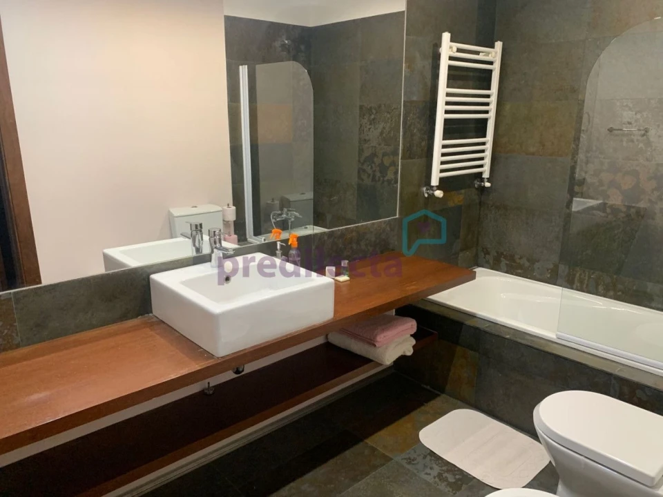 Apartamento T4 para Venda em Paranhos Foto 21