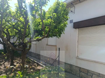 Moradia T10 para Venda em Oliveira do Hospital e São Paio de Gramaços