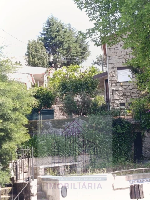 Moradia T10 para Venda em Oliveira do Hospital e São Paio de Gramaços