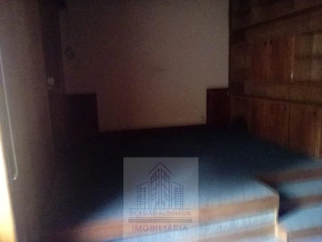 Moradia T10 para Venda em Oliveira do Hospital e São Paio de Gramaços