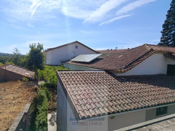 Moradia T10 para Venda em Oliveira do Hospital e São Paio de Gramaços